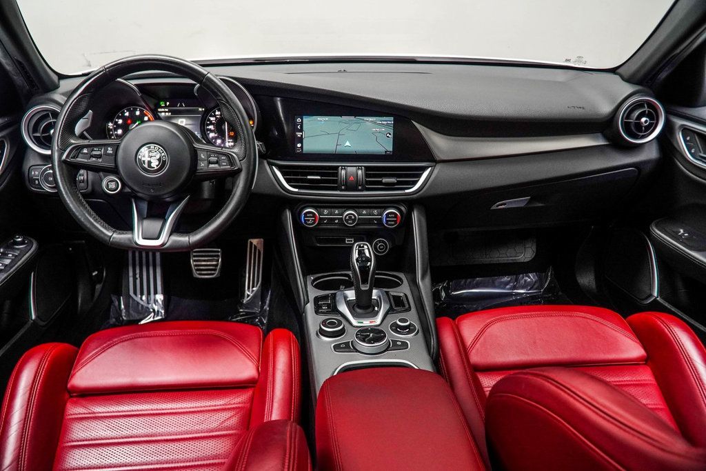 2022 Alfa Romeo Giulia Ti - VELOCE photo 5