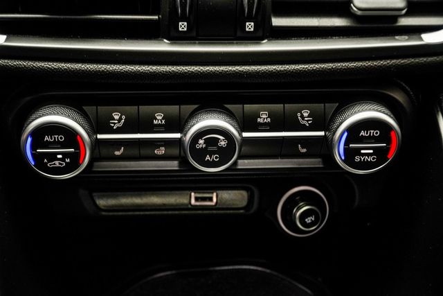 2022 Alfa Romeo Giulia Veloce - 22981485 - 19