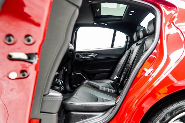 2022 Alfa Romeo Giulia Veloce - 22981485 - 35