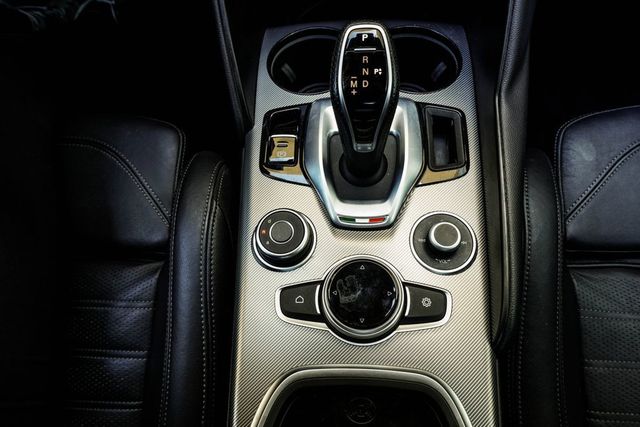 2022 Alfa Romeo Giulia Veloce - 22988339 - 19
