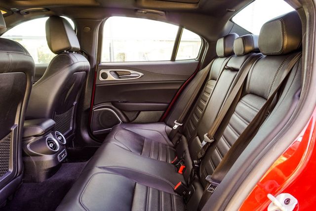 2022 Alfa Romeo Giulia Veloce - 22988339 - 36