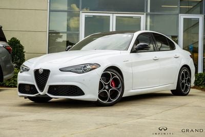 2022 Alfa Romeo Giulia - ZARFAMBN5N7666153