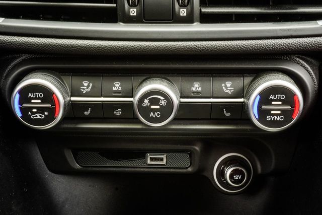 2022 Alfa Romeo Giulia Veloce - 23073560 - 24
