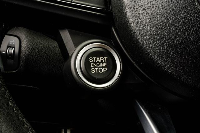 2022 Alfa Romeo Giulia Veloce - 23073560 - 32