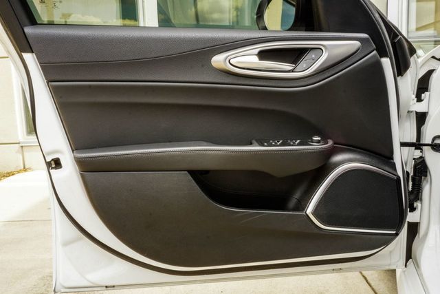 2022 Alfa Romeo Giulia Veloce - 23073560 - 34