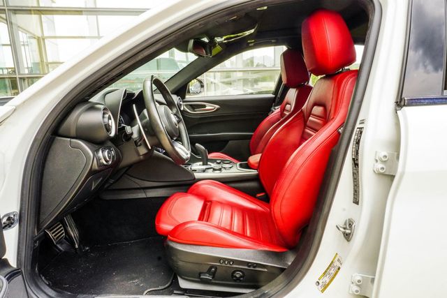 2022 Alfa Romeo Giulia Veloce - 23073560 - 37