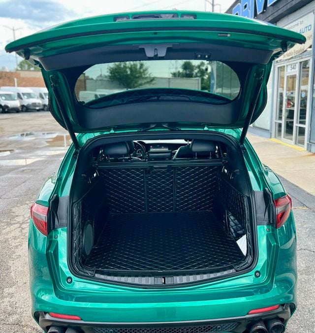 2022 Alfa Romeo Stelvio Quadrifoglio AWD - 23073701 - 19