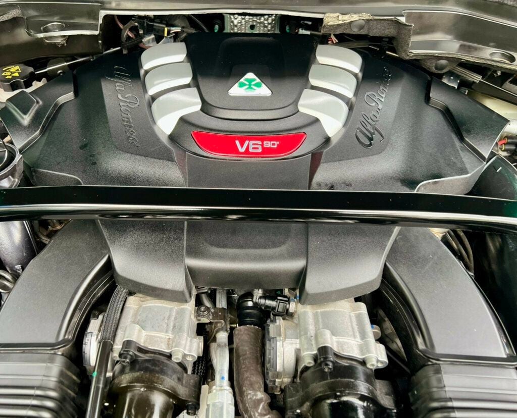 2022 Alfa Romeo Stelvio Quadrifoglio AWD - 23073701 - 22