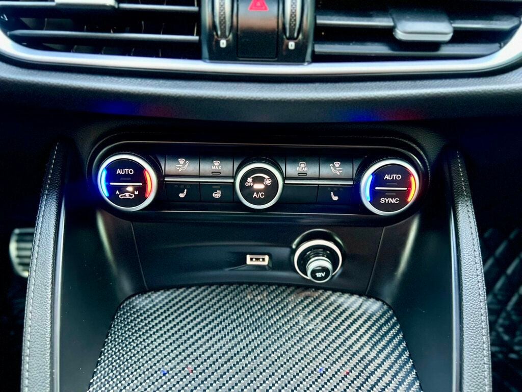 2022 Alfa Romeo Stelvio Quadrifoglio AWD - 23073701 - 40