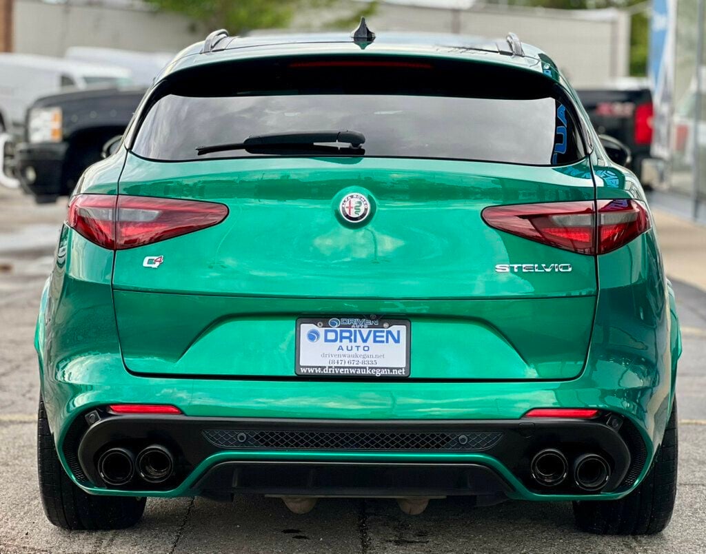 2022 Alfa Romeo Stelvio Quadrifoglio AWD - 23073701 - 4