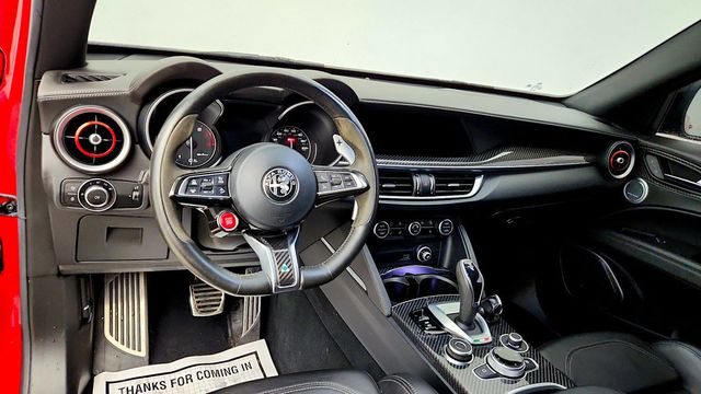 2022 Alfa Romeo Stelvio Quadrifoglio AWD w/ Active Assist Plus, Sunroof & Red Calipers - 23088086 - 13