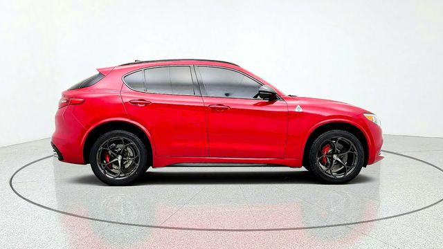 2022 Alfa Romeo Stelvio Quadrifoglio AWD w/ Active Assist Plus, Sunroof & Red Calipers - 23088086 - 3