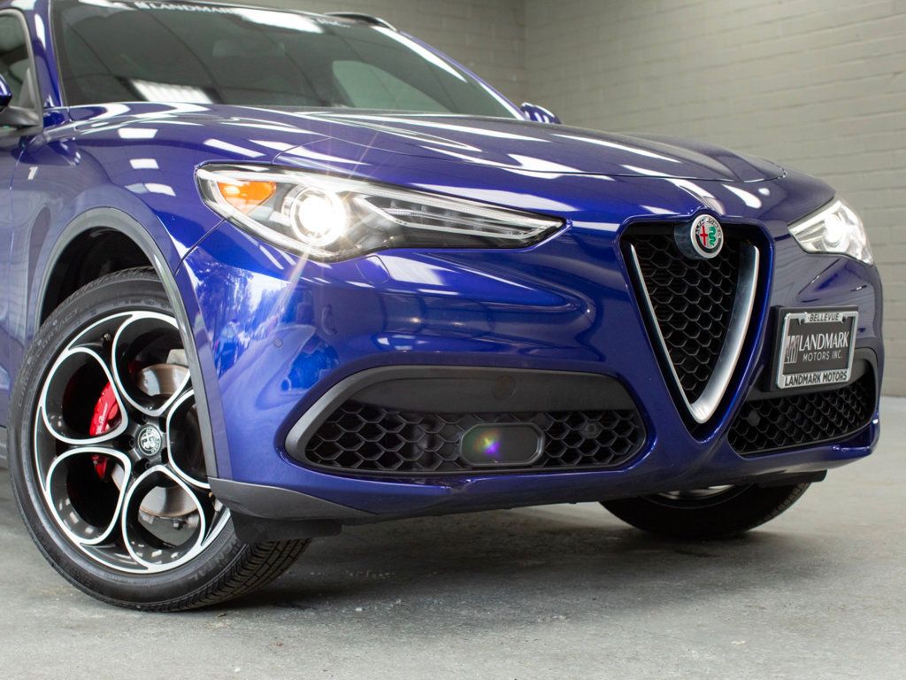 2022 Alfa Romeo Stelvio Ti photo 12
