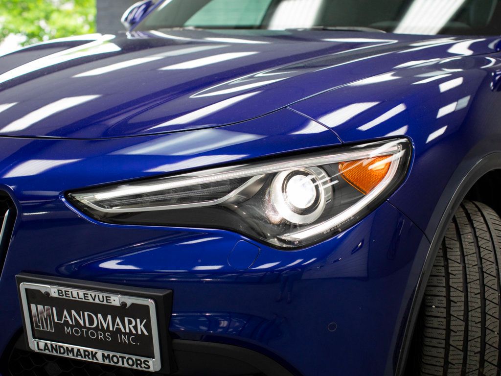 2022 Alfa Romeo Stelvio Ti photo 13