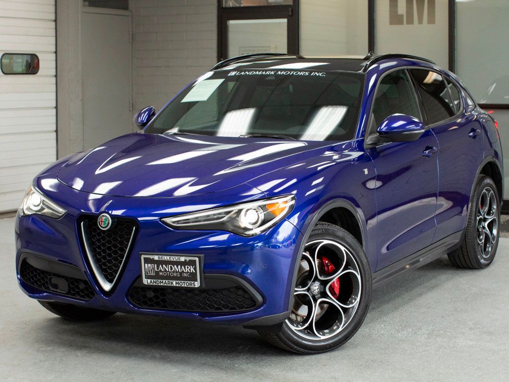 2022 Alfa Romeo Stelvio Ti photo 14