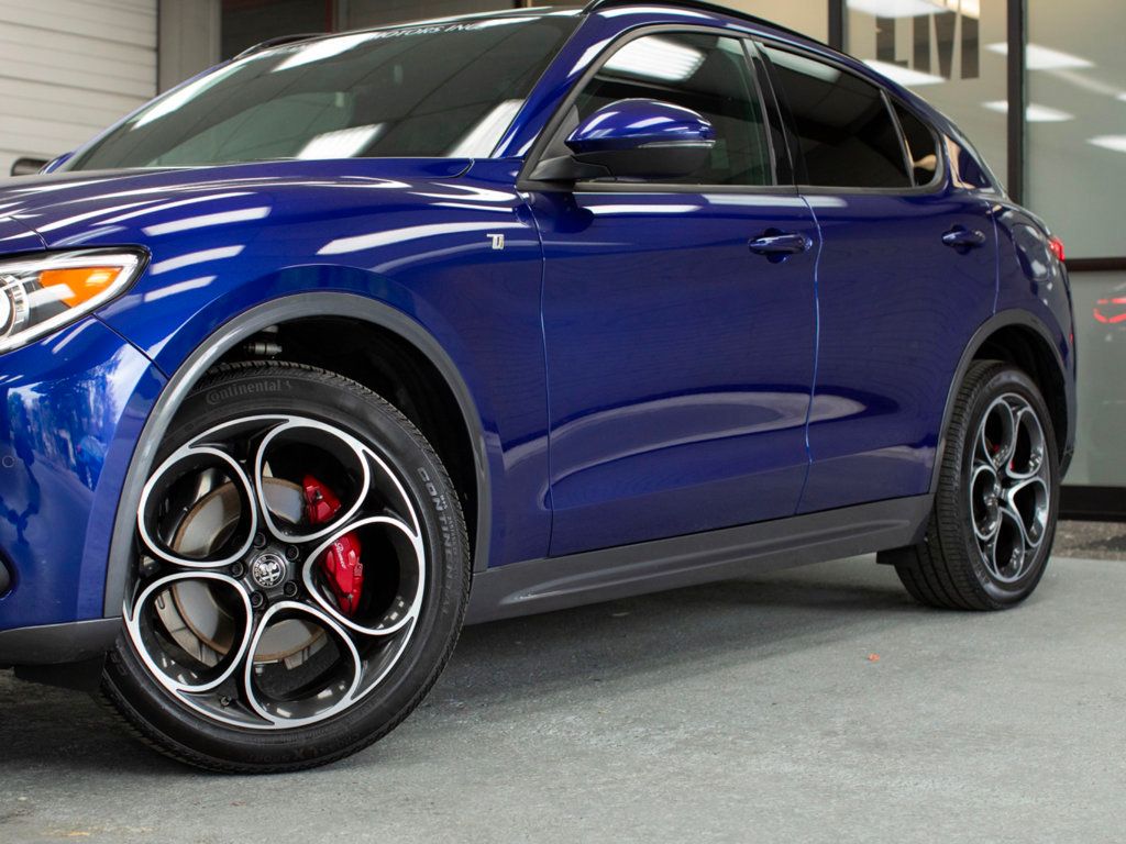 2022 Alfa Romeo Stelvio Ti photo 16
