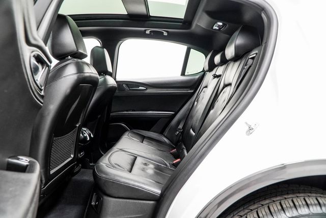 2022 Alfa Romeo Stelvio Ti - 22945497 - 37