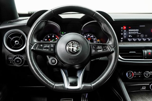 2022 Alfa Romeo Stelvio Ti - 22988320 - 17