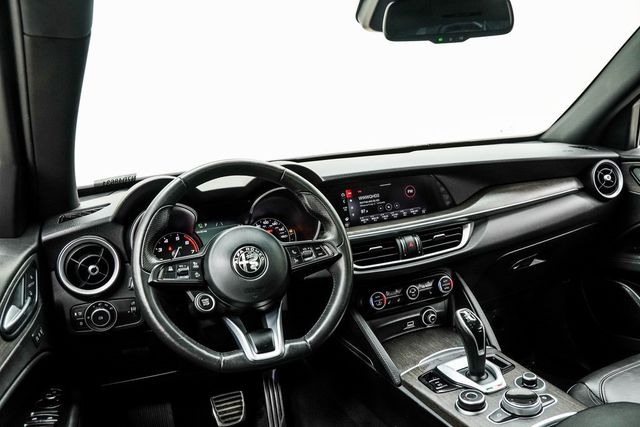2022 Alfa Romeo Stelvio Ti - 22988320 - 4