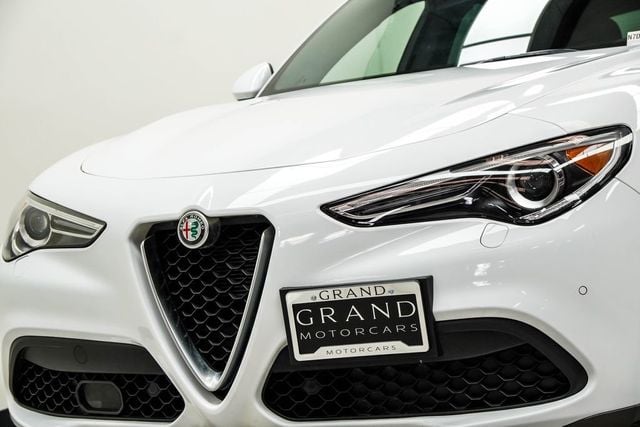 2022 Alfa Romeo Stelvio Ti - 22990757 - 1