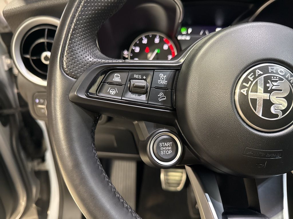 2022 Alfa Romeo Stelvio Ti - 23004131 - 14