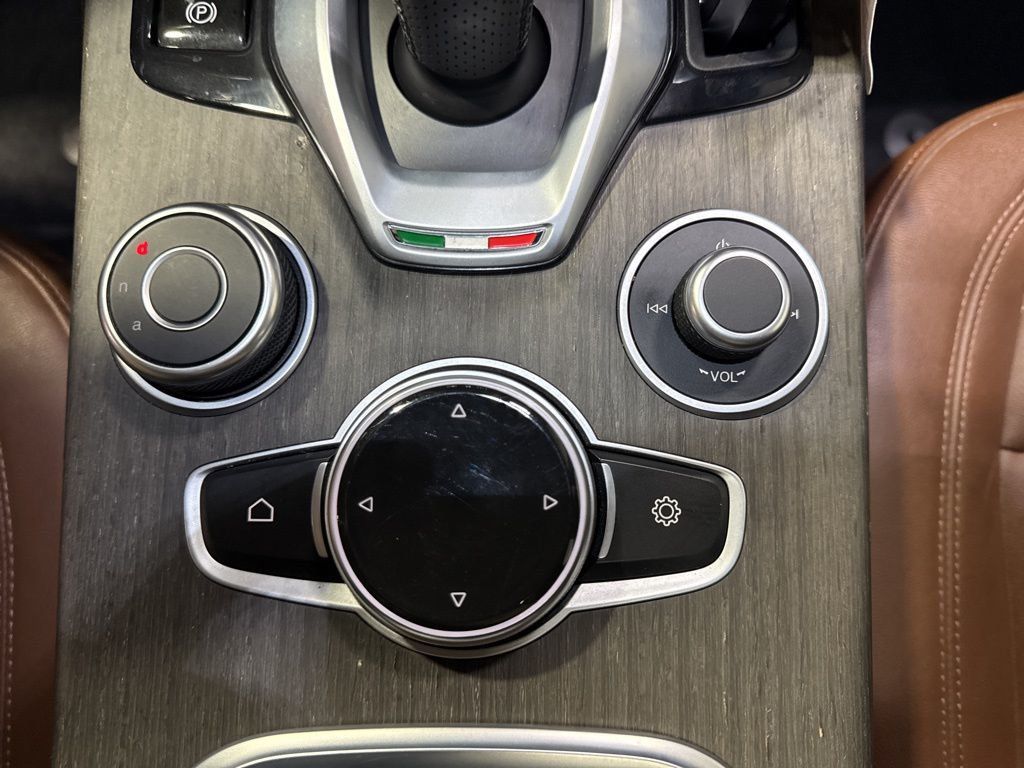 2022 Alfa Romeo Stelvio Ti - 23004131 - 28