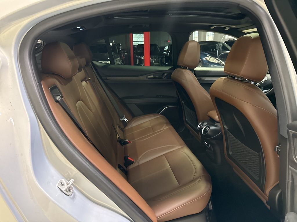 2022 Alfa Romeo Stelvio Ti - 23004131 - 48