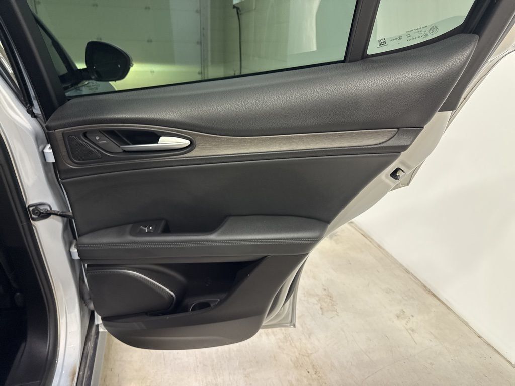 2022 Alfa Romeo Stelvio Ti - 23004131 - 51