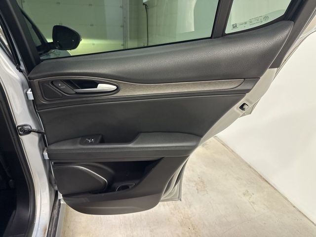 2022 Alfa Romeo Stelvio Ti - 23004131 - 51
