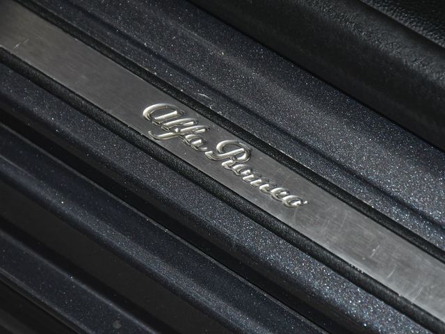 2022 Alfa Romeo Stelvio Ti - 23050111 - 10