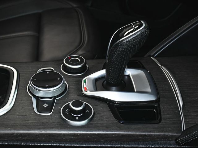 2022 Alfa Romeo Stelvio Ti - 23050111 - 61