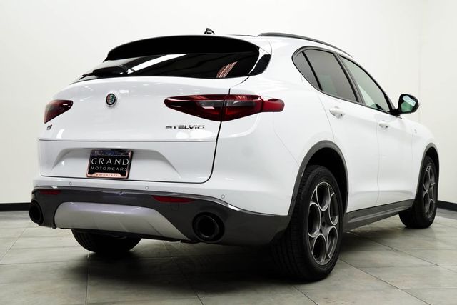 2022 Alfa Romeo Stelvio Ti - 23051710 - 10