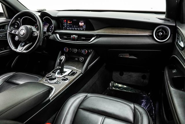 2022 Alfa Romeo Stelvio Ti - 23051710 - 18