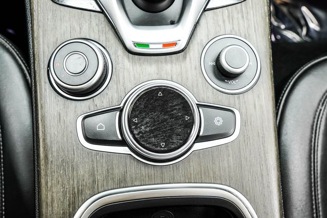 2022 Alfa Romeo Stelvio Ti - 23051710 - 21