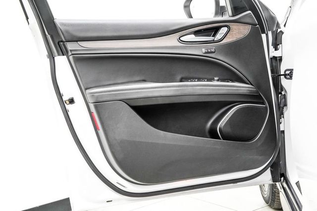 2022 Alfa Romeo Stelvio Ti - 23051710 - 38