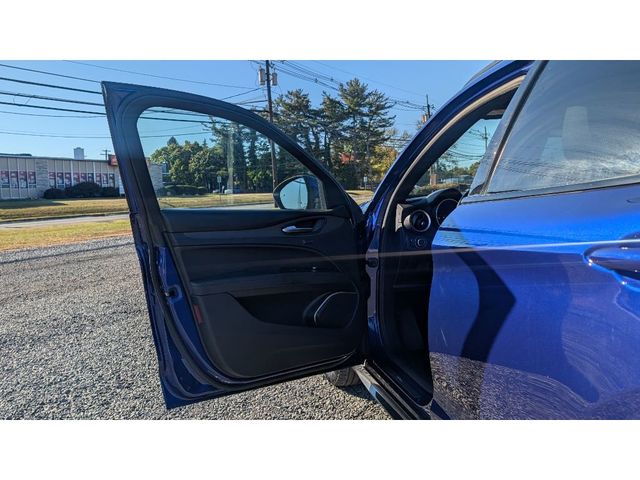 2022 Alfa Romeo Stelvio Ti - 22925057 - 8