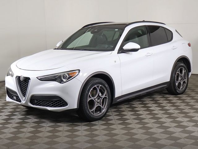 2022 Alfa Romeo Stelvio Ti - 22919830 - 8