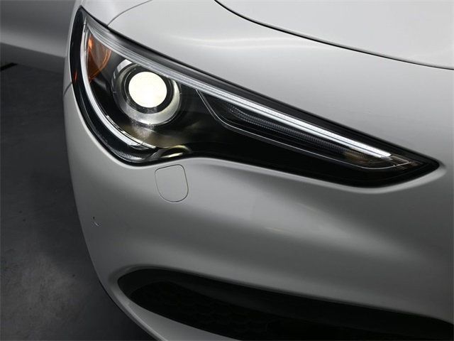 2022 Alfa Romeo Stelvio Ti photo 15