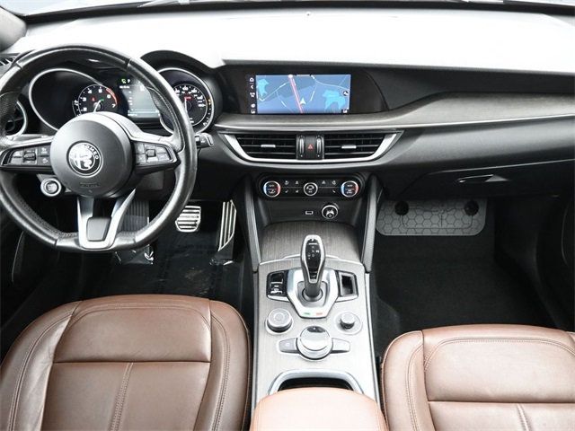 2022 Alfa Romeo Stelvio Ti photo 10
