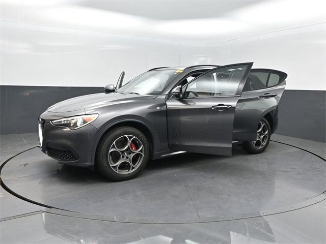2022 Alfa Romeo Stelvio Ti - 22954197 - 25