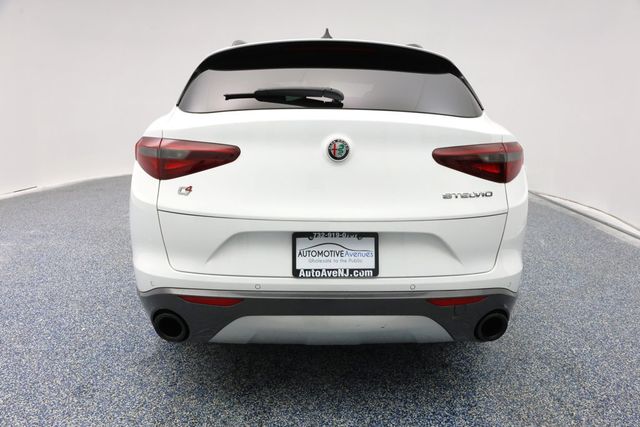 2022 Alfa Romeo Stelvio Ti AWD - 22938583 - 3