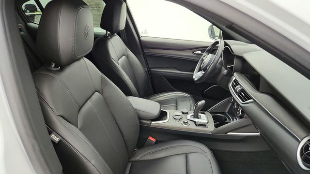 2022 Alfa Romeo Stelvio Ti AWD - 22945617 - 25