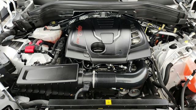 2022 Alfa Romeo Stelvio Ti AWD - 22945617 - 28