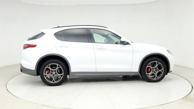 2022 Alfa Romeo Stelvio Ti AWD - 22945617 - 3