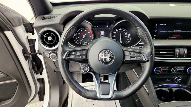 2022 Alfa Romeo Stelvio Ti AWD - 23029958 - 13