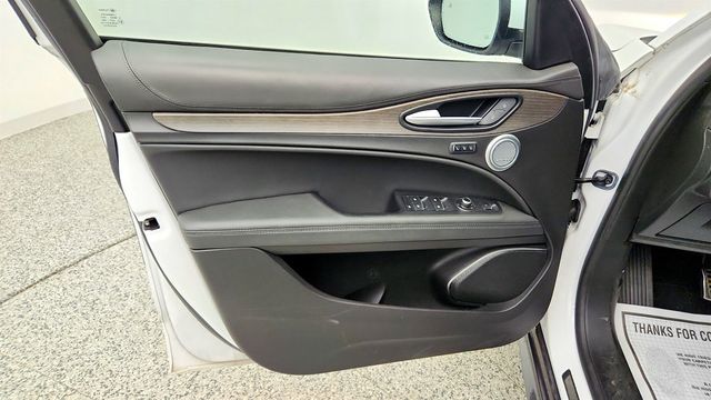 2022 Alfa Romeo Stelvio Ti AWD - 23036208 - 10
