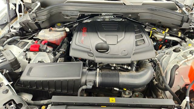 2022 Alfa Romeo Stelvio Ti AWD w/ Active Assist Plus Pkg & Vesuvio-Gray Appearance Kit - 23029958 - 26