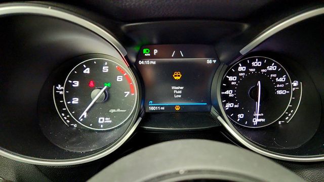2022 Alfa Romeo Stelvio Ti AWD w/ Gloss Red Calipers & Chocolate Seats - 23030662 - 14