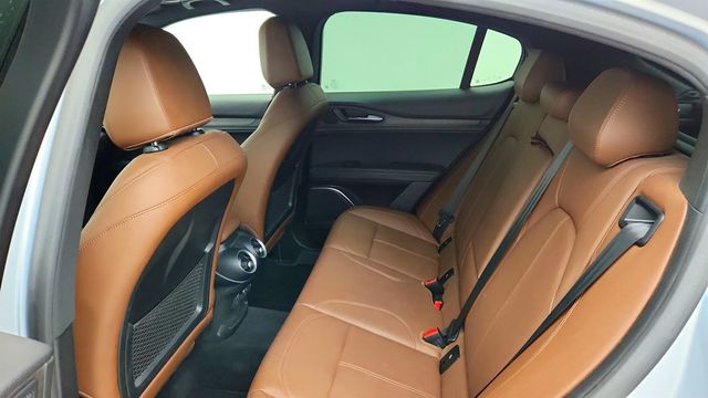 2022 Alfa Romeo Stelvio Ti AWD w/ Gloss Red Calipers & Chocolate Seats - 23030662 - 22