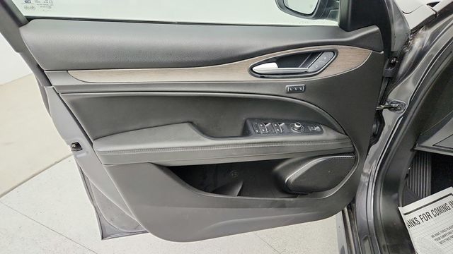 2022 Alfa Romeo Stelvio Ti AWD with Gloss-Red Calipers - 22944963 - 9